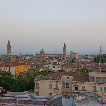 Daisy - アパート